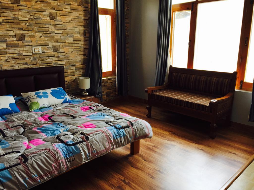 Shalimar Heights Srinagar (Jammu and Kashmir) Bagian luar foto