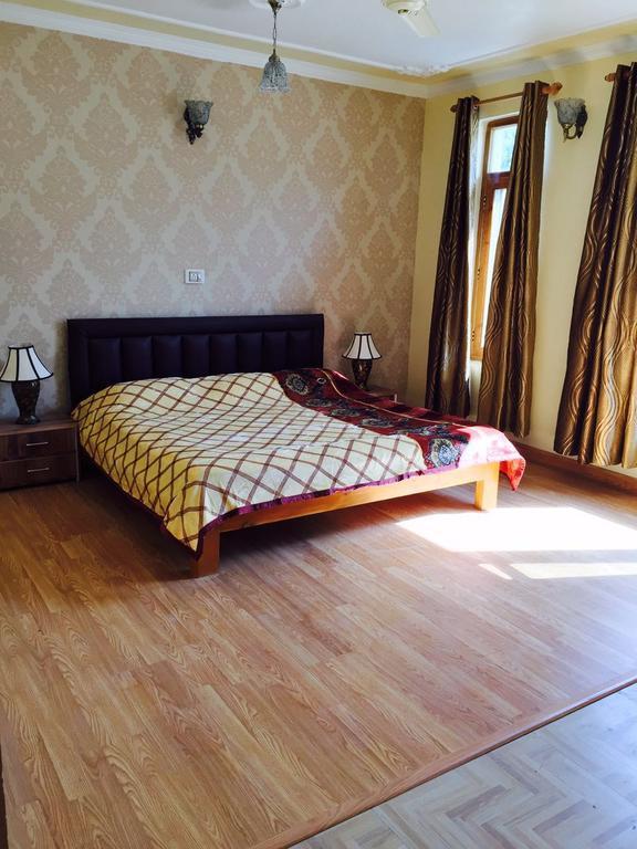 Shalimar Heights Srinagar (Jammu and Kashmir) Bagian luar foto