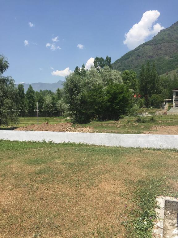 Shalimar Heights Srinagar (Jammu and Kashmir) Bagian luar foto